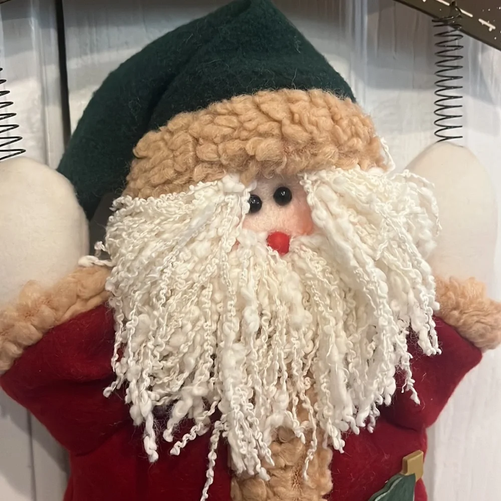 PLUSHY SANTA CLAUSE WITH WOODEN SIGN HANGING DECOR